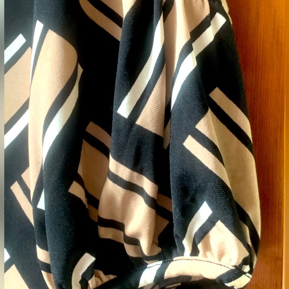 BANANA REPUBLIC Black Tan White V Neck Dress - Size M - Picture 6 of 6